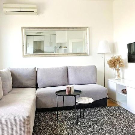 Appartamento Cozy Nest Savada Belgrado Esterno foto